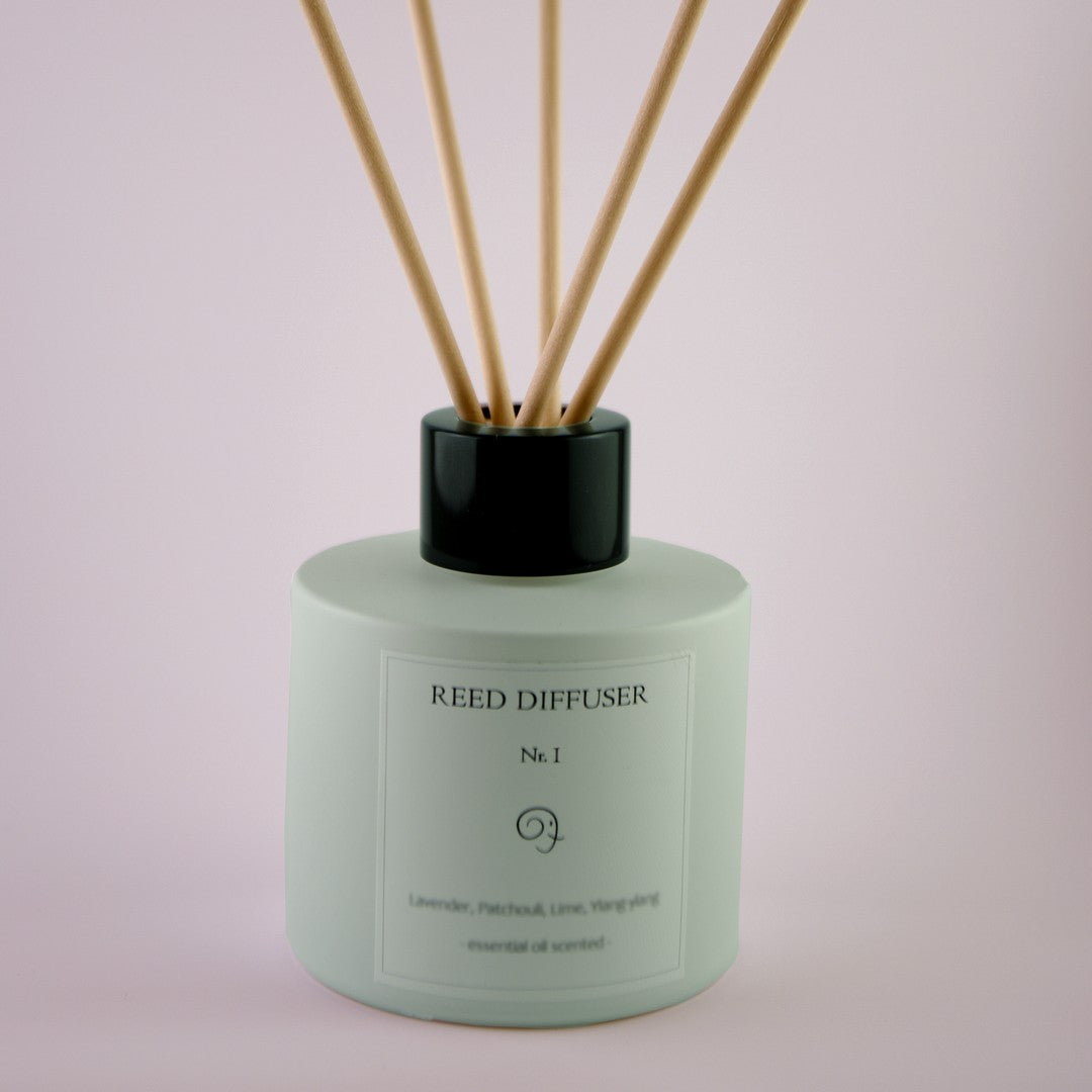 Reed diffuser, Nr. 1.